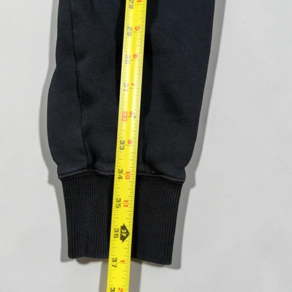Nike sportswear essential